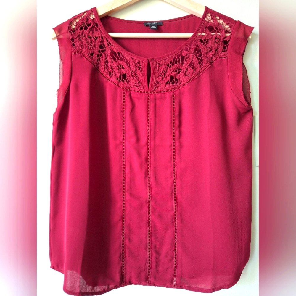 Ann Taylor Rich Red Lace Accent Blouse - SP